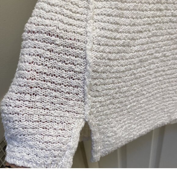 Abercrombie & Fitch Cream Delicate Weave Cable Sweater - Size Large - Picture 5 of 11